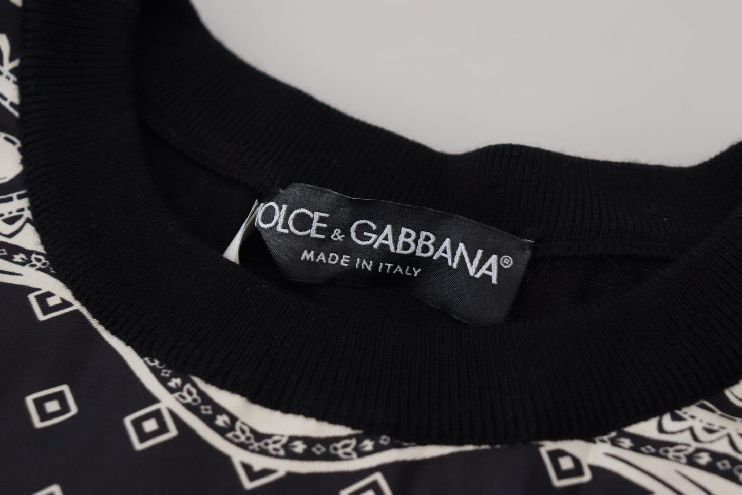 Dolce & Gabbana Black White Bandana Crewneck Pullover Sweater