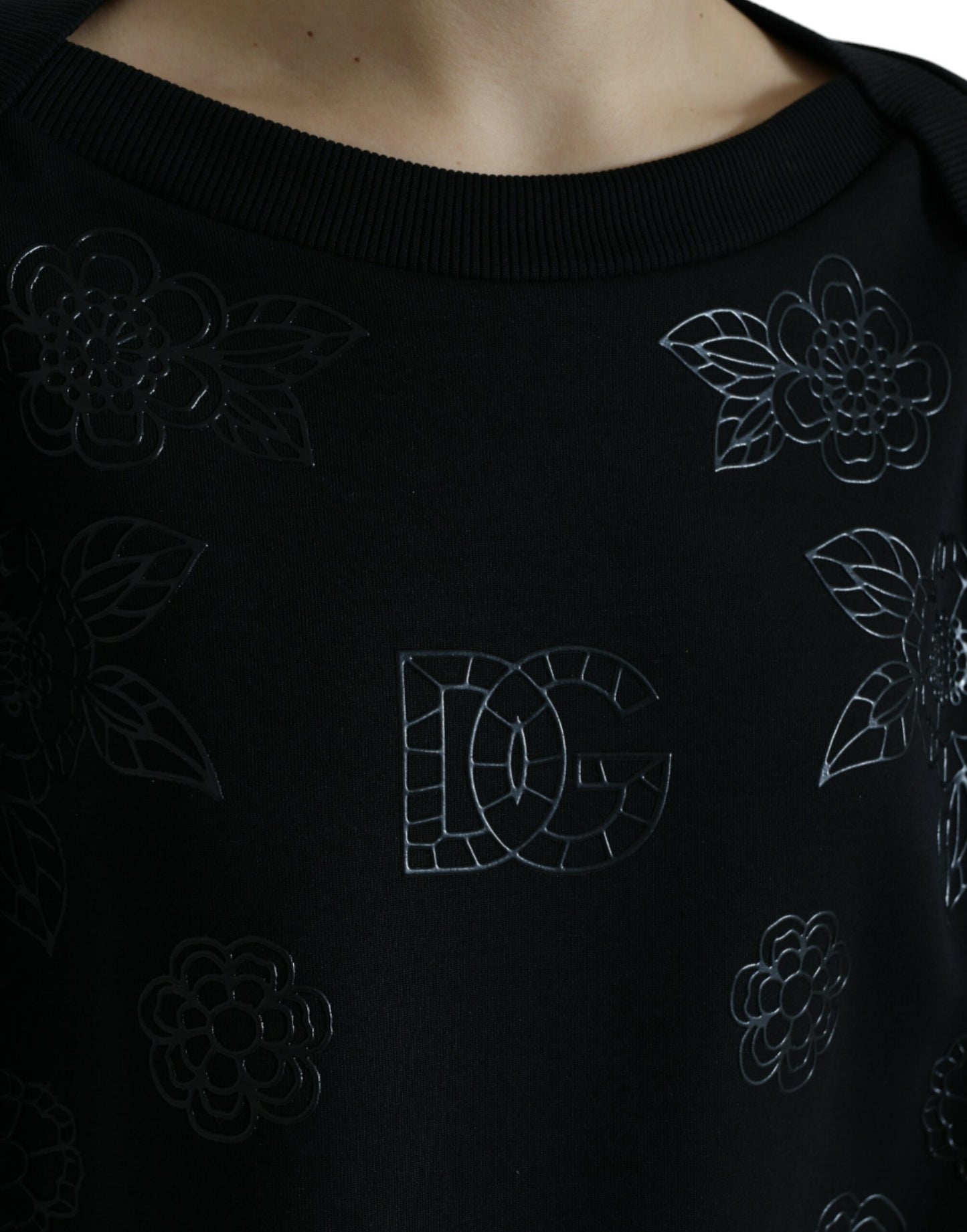 Dolce & Gabbana Black Pullover Floral Logo Applique Sweater