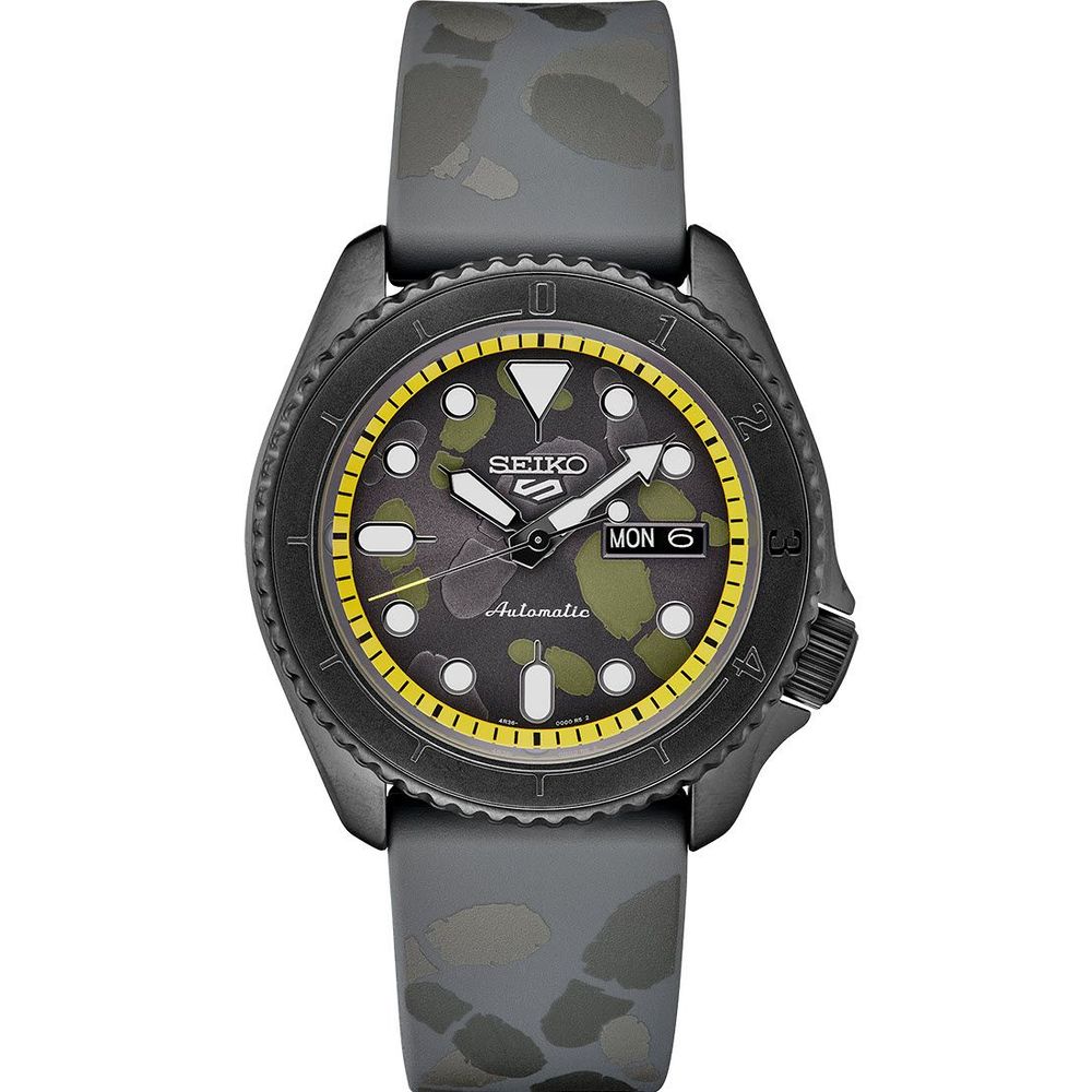 Seiko Black Silicone Watch